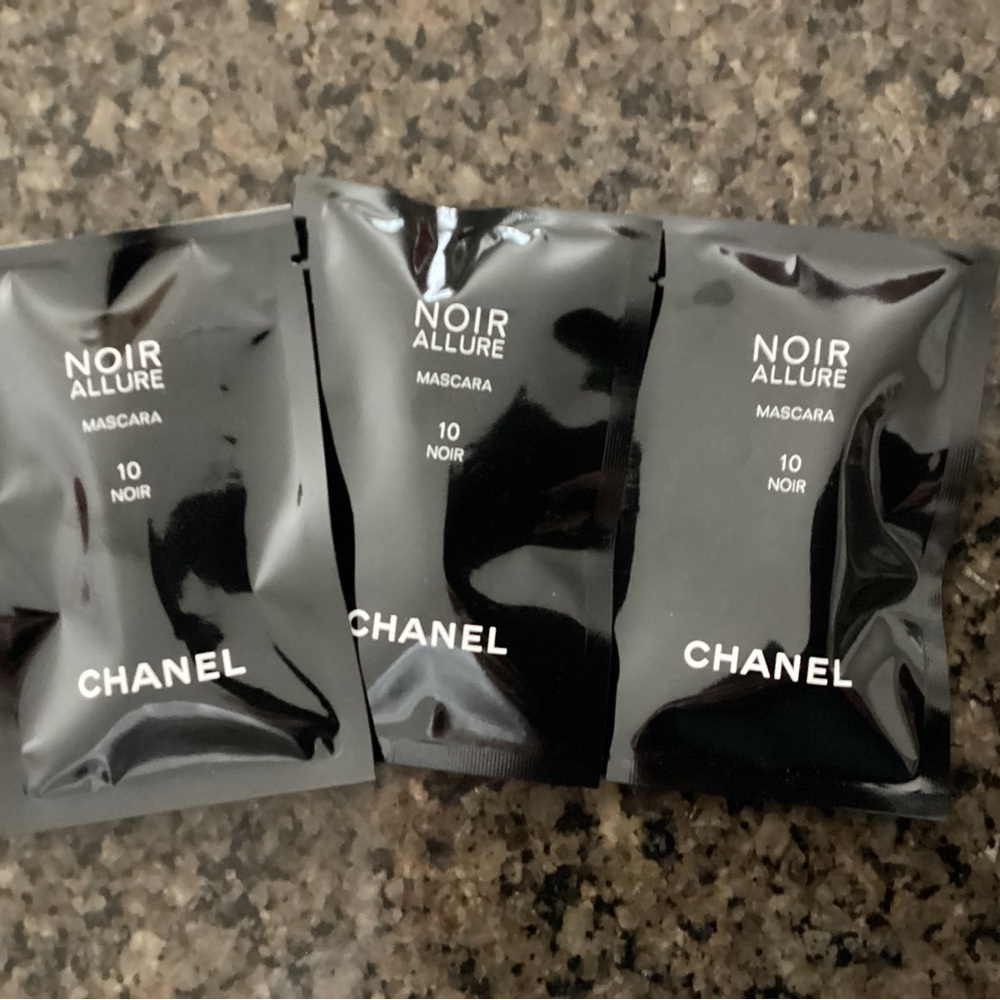 3xChanel Noir Allure mascara sample size